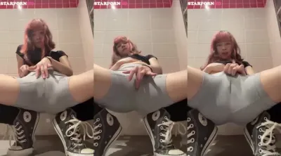 Yuwki Onlyfans Leaked Masturbate in toilet