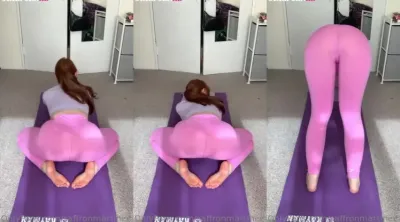 Saffron Martinez [ Onlyfans ] Show off